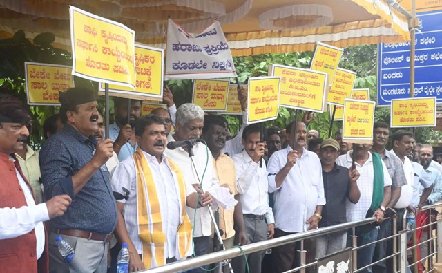 protest 2